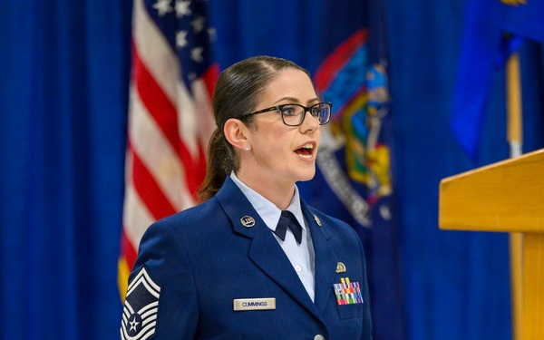 Cummings Sings National Anthem at Change of Command