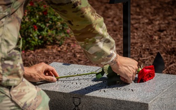 3rd Special Forces Group (Airborne) Honors Fallen Heroes at Annual Rose Laying Ceremony