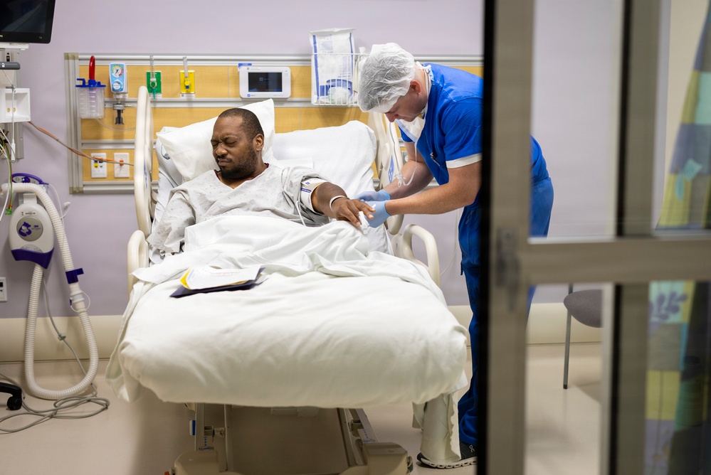 Paying It Forward: The Military Share Chain Comes Full Circle at Walter Reed