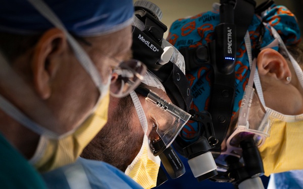 Paying It Forward: The Military Share Chain Comes Full Circle at Walter Reed