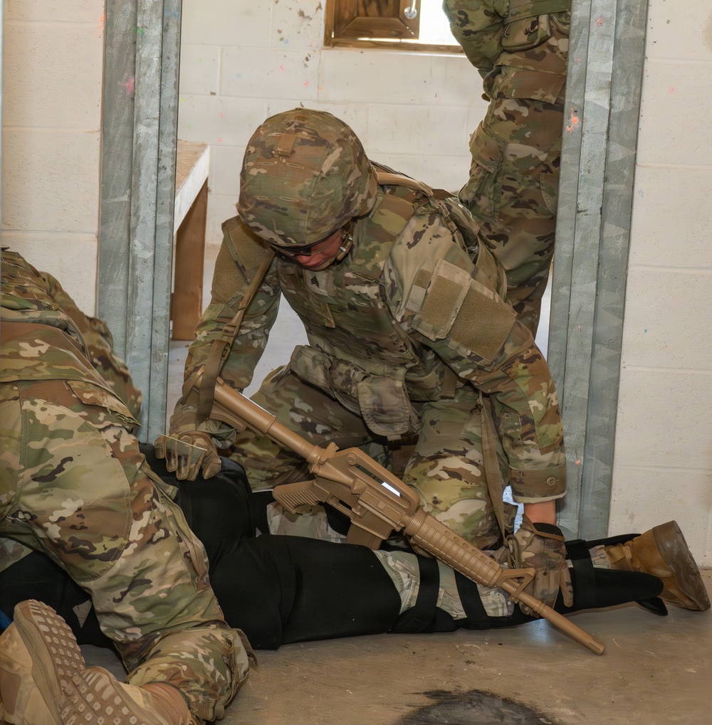 Pa. Guard Tactical Combatives course holds training at urban assault course