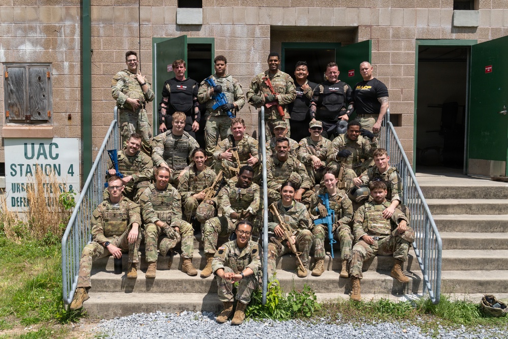 Pa. Guard Tactical Combatives course holds training at urban assault course