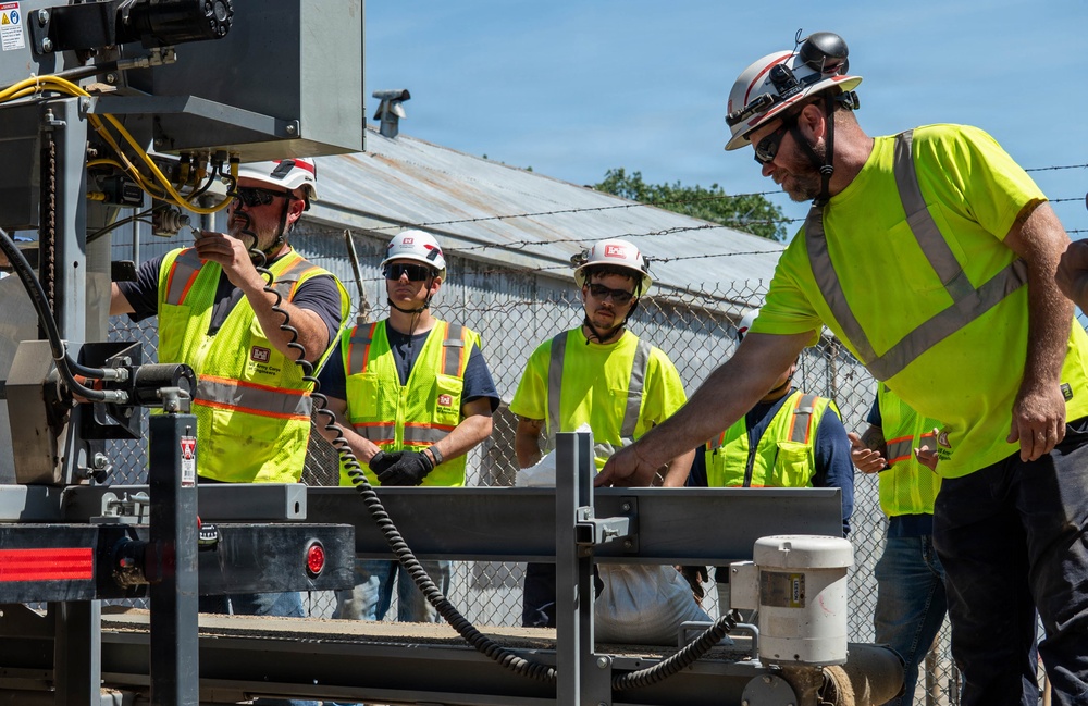 U.S. Army Corps of Engineers Sacramento District employees participate in sandbagging training