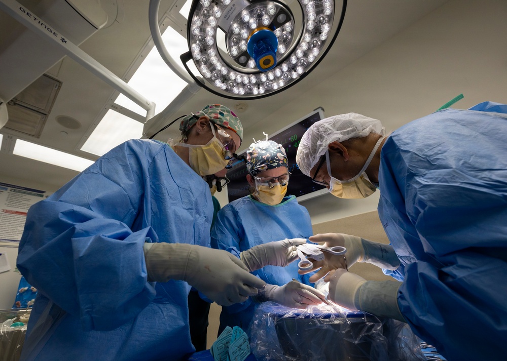 Paying It Forward: The Military Share Chain Comes Full Circle at Walter Reed