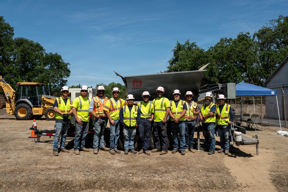U.S. Army Corps of Engineers Sacramento District employees participate in sandbagging training