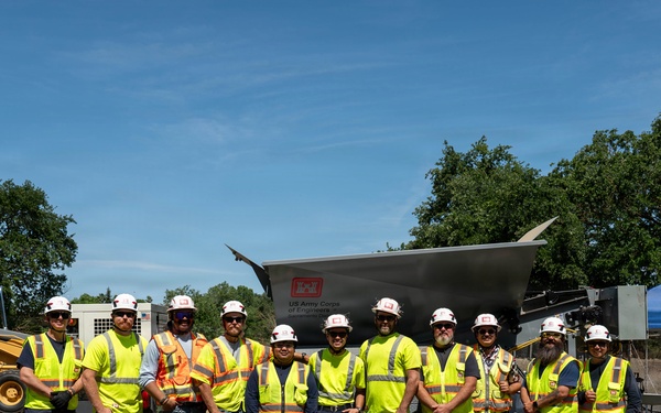 U.S. Army Corps of Engineers Sacramento District employees participate in sandbagging training