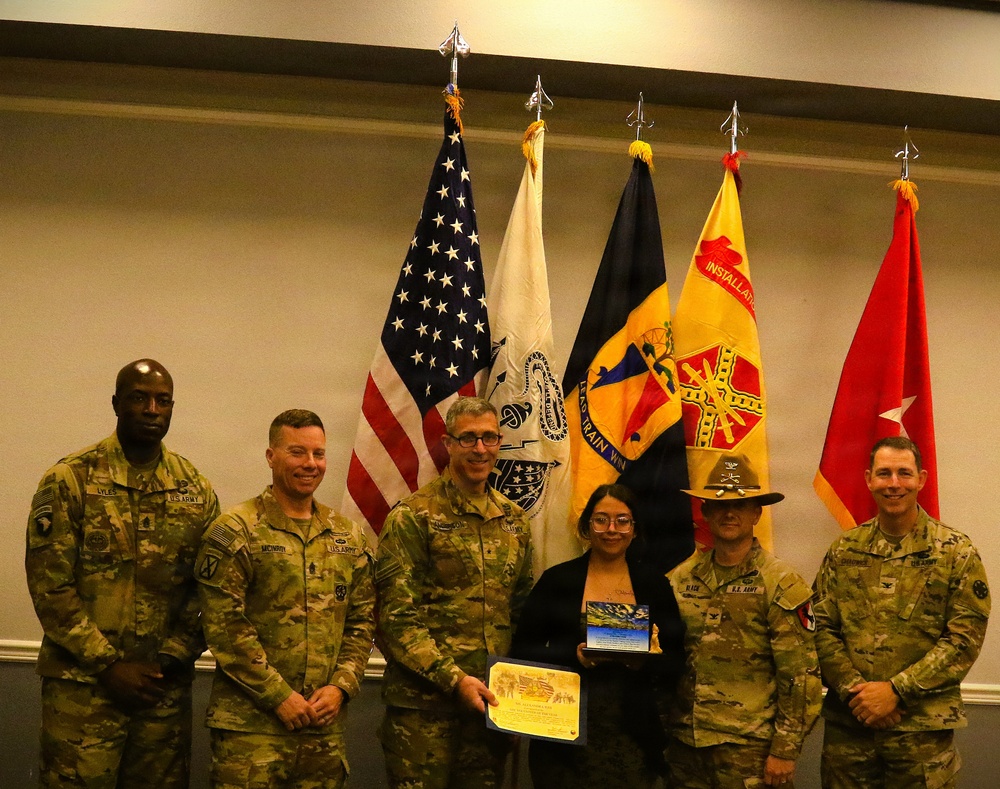 Alexandra Webb, NTC Volunteer of the Year / 11th ACR Volunteer of the Year
