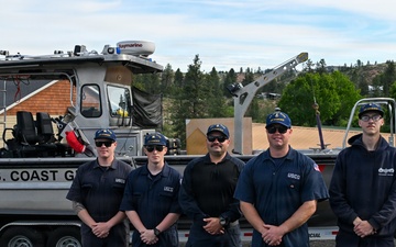 U.S. Coast Guard Aids to Navigation crew members service shore aids and buoys on Lake Roosevelt in Washington.