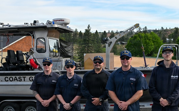 U.S. Coast Guard Aids to Navigation crew members service shore aids and buoys on Lake Roosevelt in Washington.