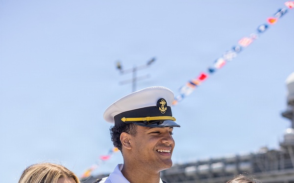 USO hosts Rampage and Cheerleaders of the Los Angeles Rams in addition to games, events, and activities for the Sailors and Marines onboard USS Essex (LHD 2) for LA Fleet Week