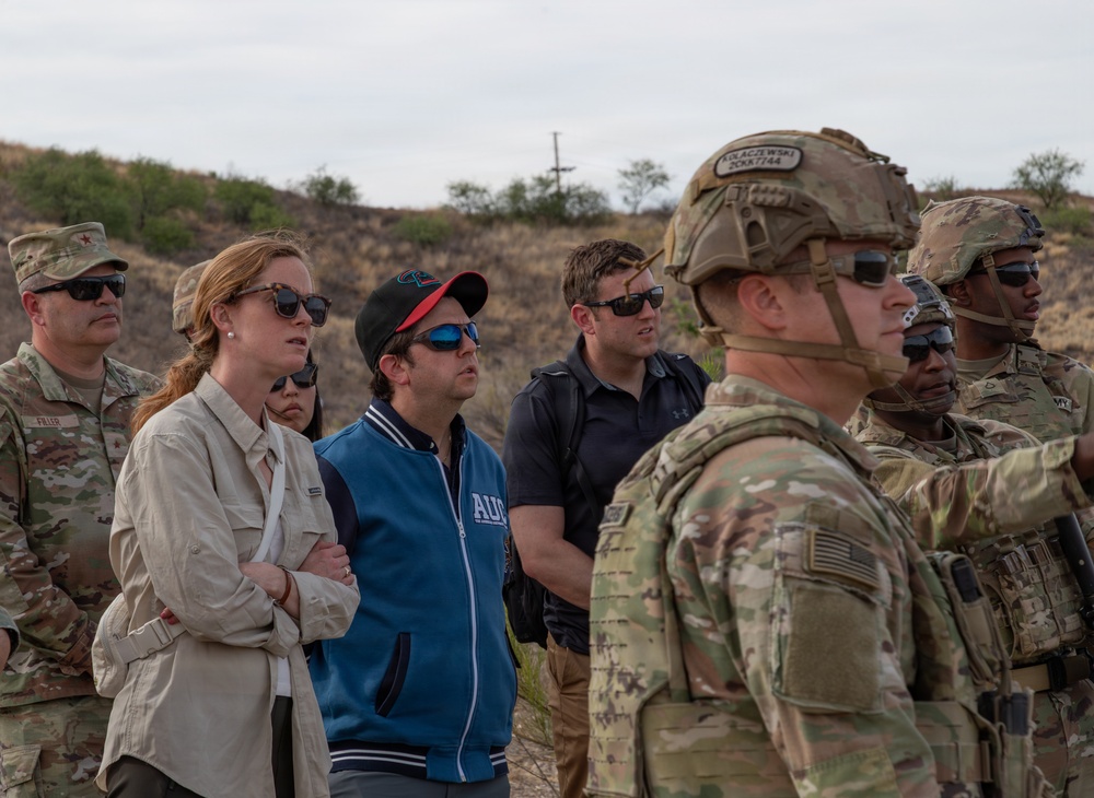 Senate Armed Services Committee members visit JTF-SB Soldiers