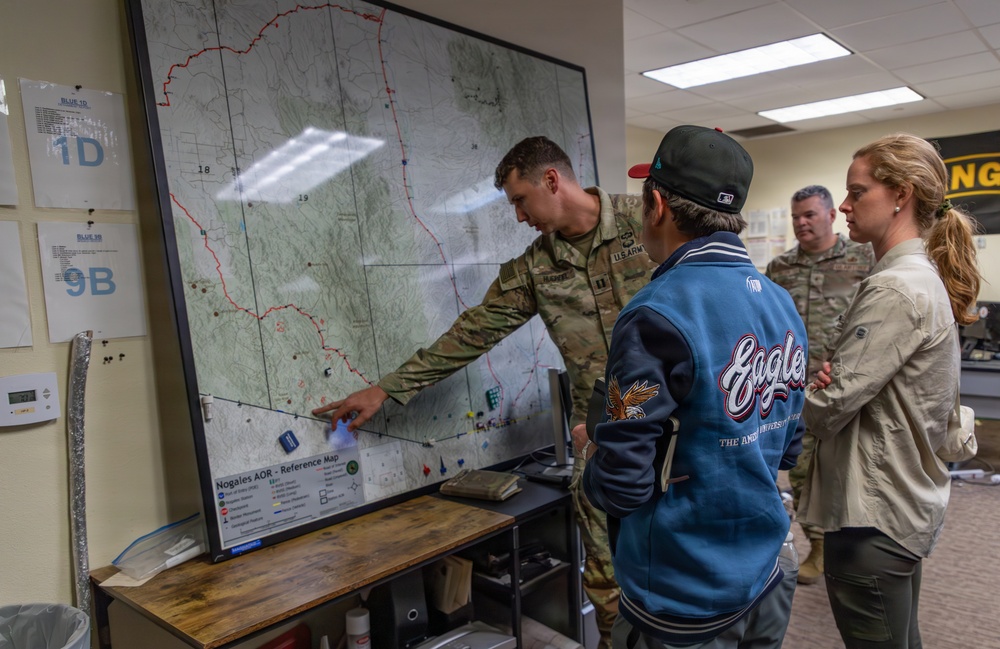 Senate Armed Services Committee members visit JTF-SB Soldiers