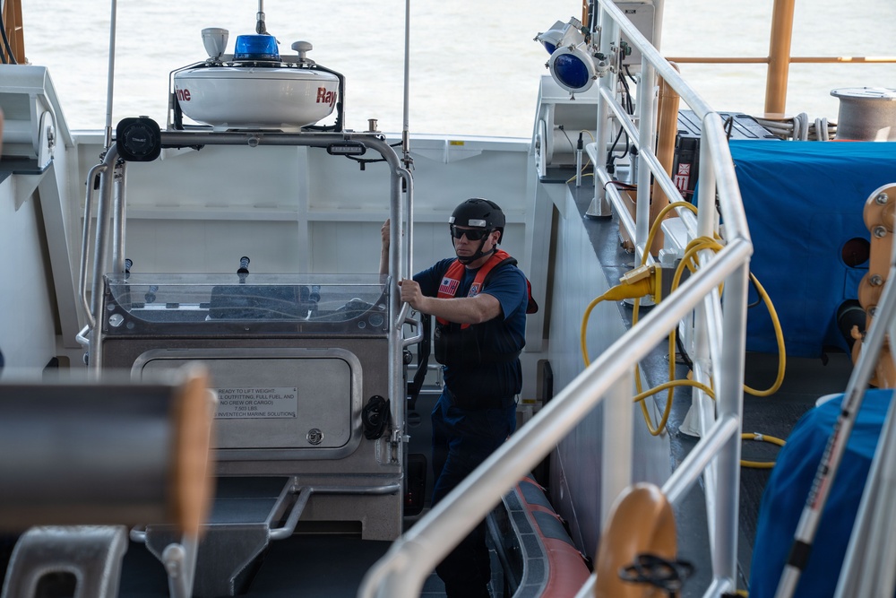 U.S. Coast Guard Cutter Vincent Danz arrives in New York City ahead of commissioning