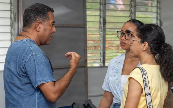U.S. Service Members provide care to Azuero Panama in collaboration with Juntos por la Salud