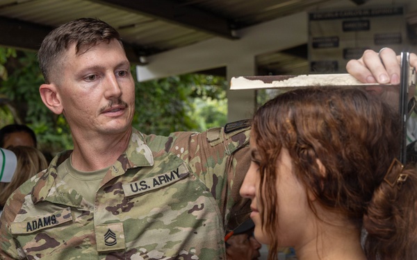 U.S. Service Members provide care to Azuero Panama in collaboration with Juntos por la Salud