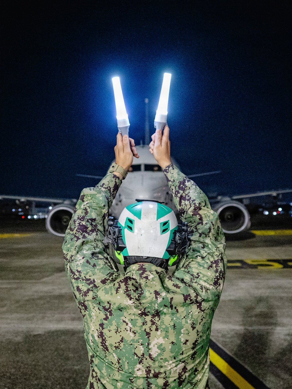 VP-26 Tridents Conduct Night Operations of a P-8A Poseidon