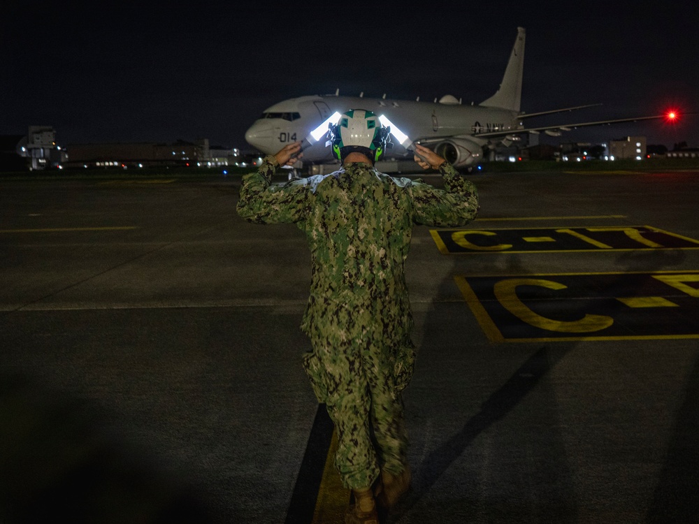 VP-26 Tridents Conduct Night Operations of a P-8A Poseidon