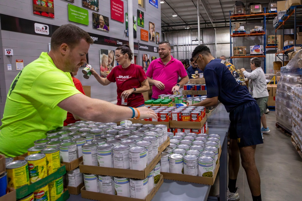 Sailors volunteer at Central Pennsylvania Food Bank during Harrisburg Navy Week