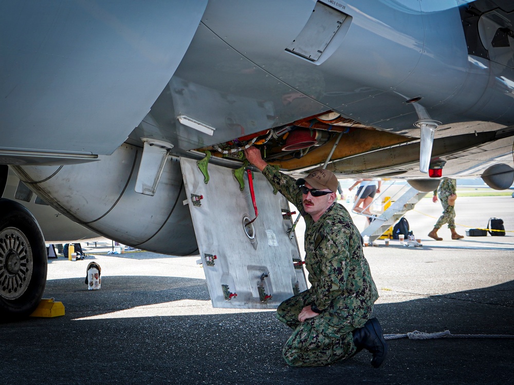 VP-26 Tridents Prepare for Yokota Friendship Festival