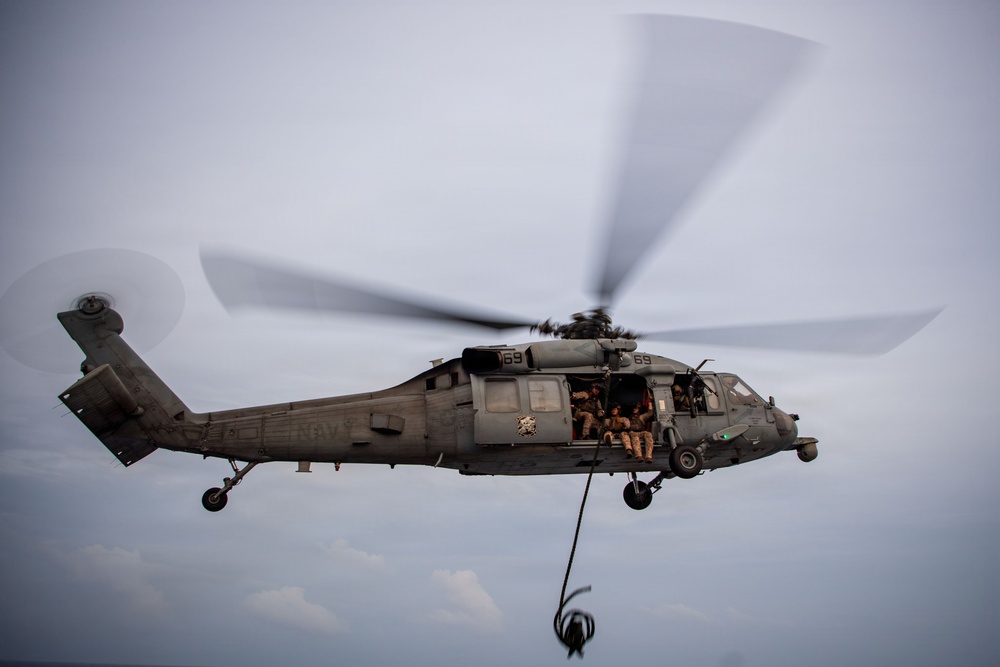 Marines Conduct Fast Roping Training