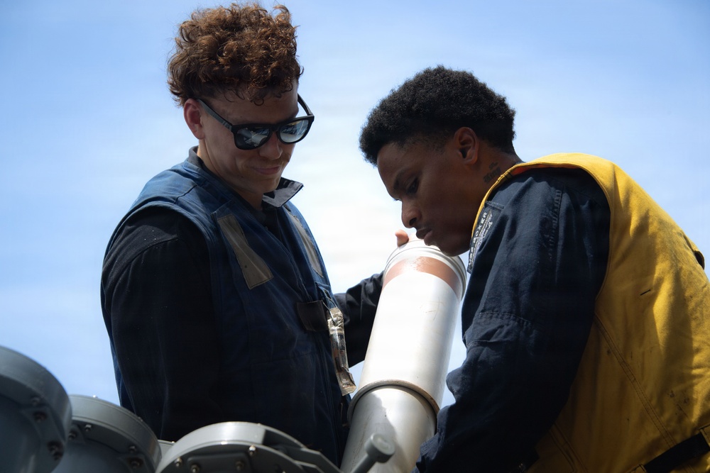 Boxer Sailors Conduct Chaff Removal and Stowage