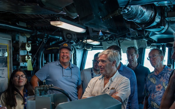 USS Essex Fleet Week Distinguished Visitor Tours