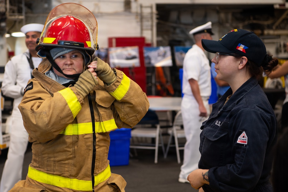 USS Essex Fleet Week Distinguished Visitor Tours