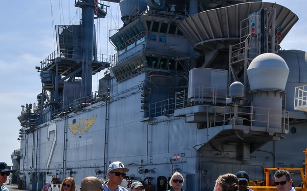 USS Essex Educator's Tour