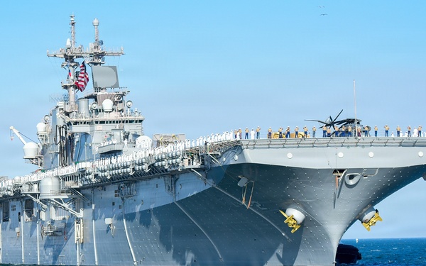 USCG Enforces Security Zone as USS Essex Arrives for LA Fleet Week