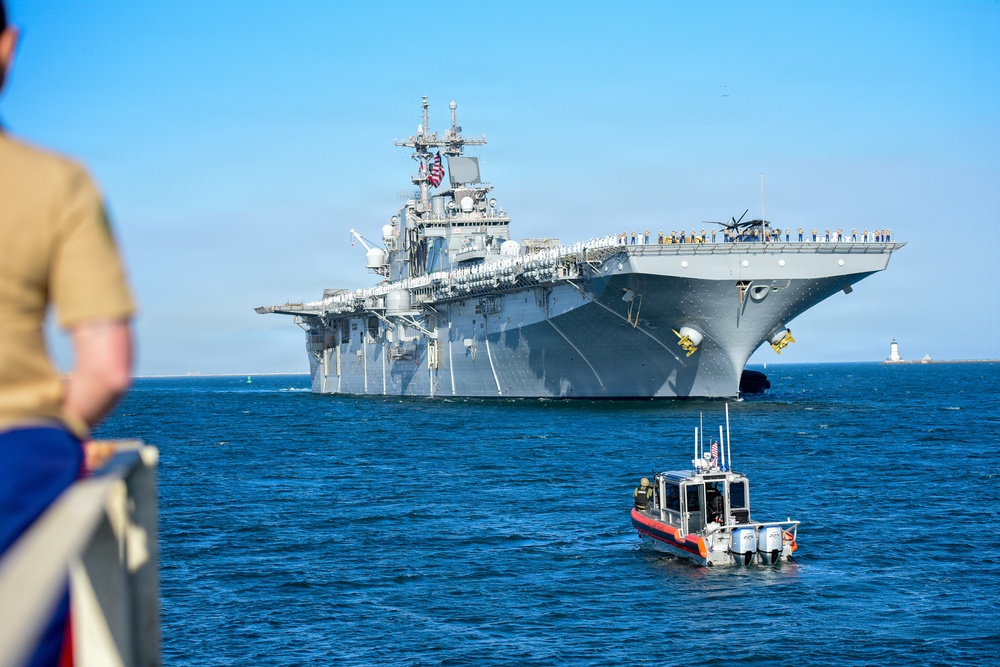 USCG Enforces Security Zone as USS Essex Arrives for LA Fleet Week
