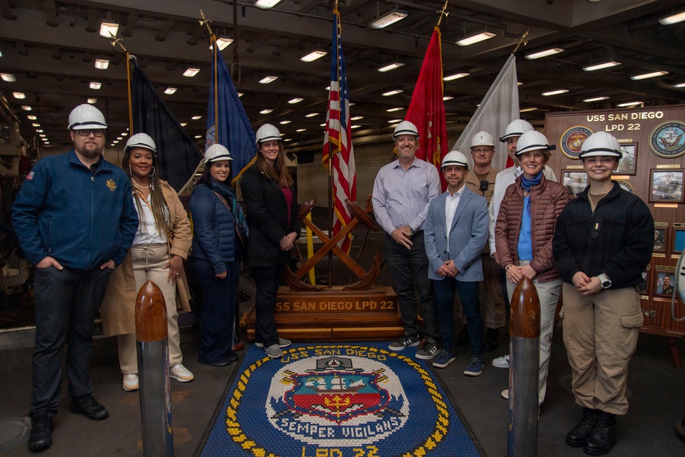 Former Members of Congress Visit CFAS