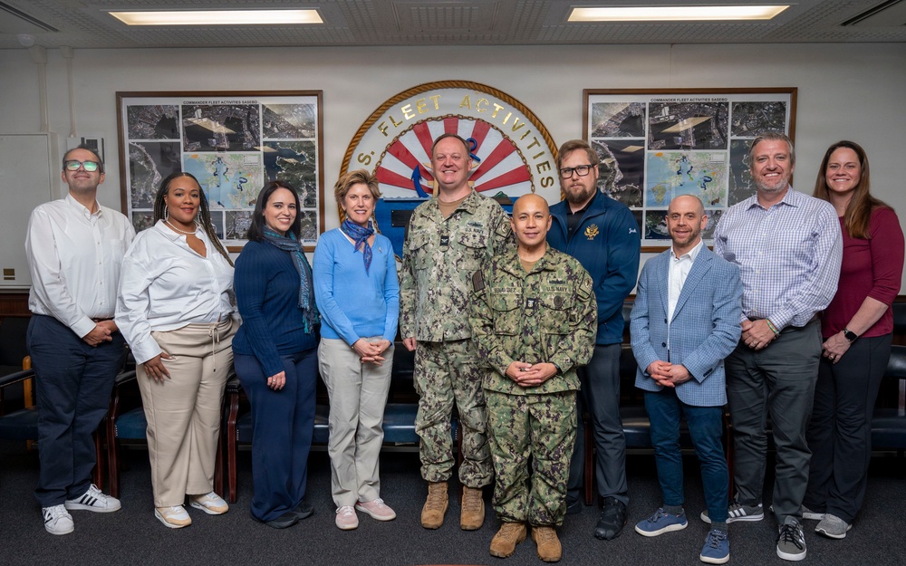 Former Members of Congress Visit CFAS