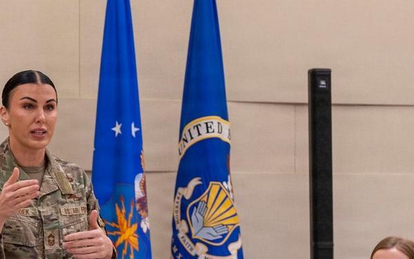 JPRA senior enlisted leader visits Osan, emphasizes resilience and Airmen fitness