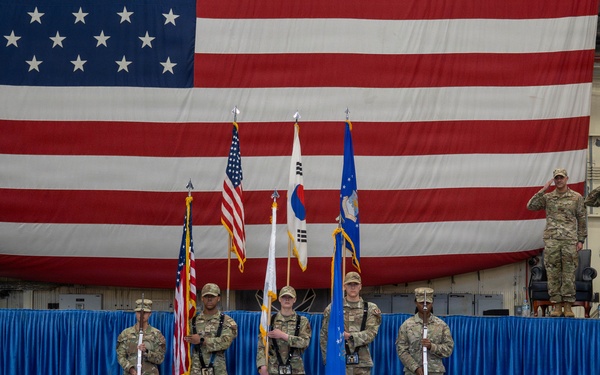 8th OSS welcomes new commander