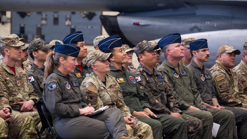 8th OSS welcomes new commander