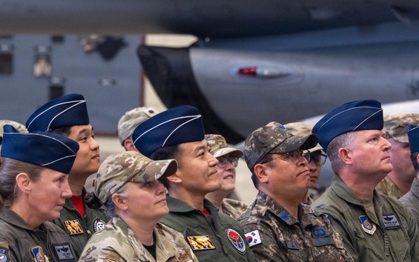 8th OSS welcomes new commander