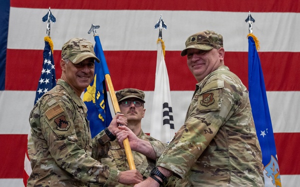 8th OSS welcomes new commander