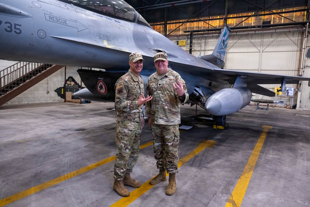 8th OSS welcomes new commander