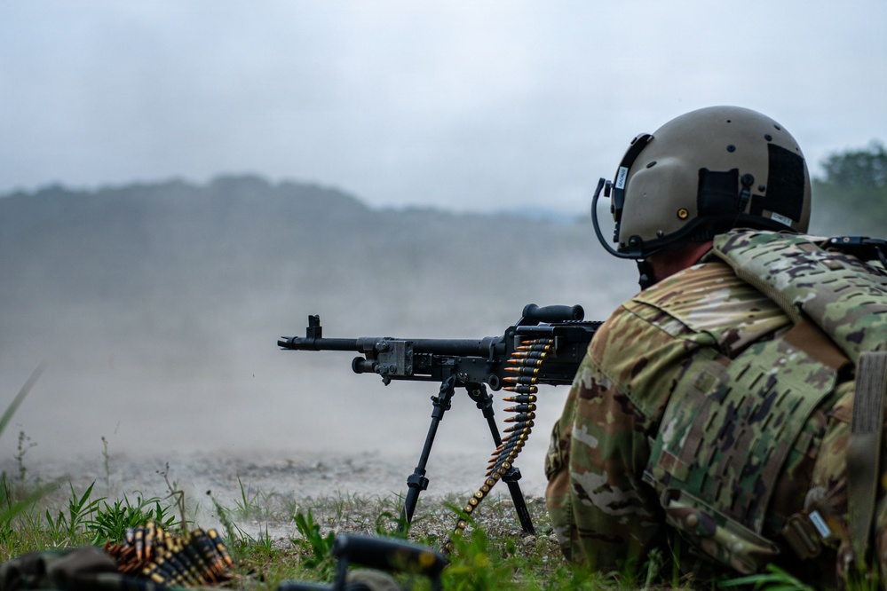 3-2 GSAB conducts Aerial Gunnery exercise