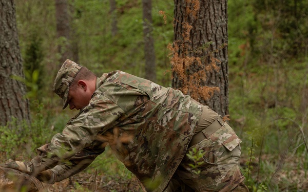 U.S. Army, Estonian Defence Forces support restoration of historic Seitsmãgi Camp during exercise Spring Storm