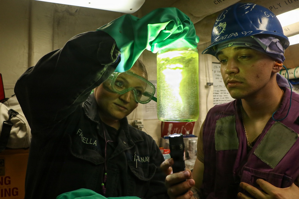 Frank E. Petersen Jr. Conducts Fueling-At-Sea with USNS John Lewis