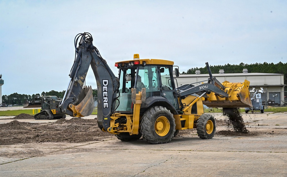 Airmen, Sailors train for Rapid Airfield Recovery during STORM FLAG 26-07