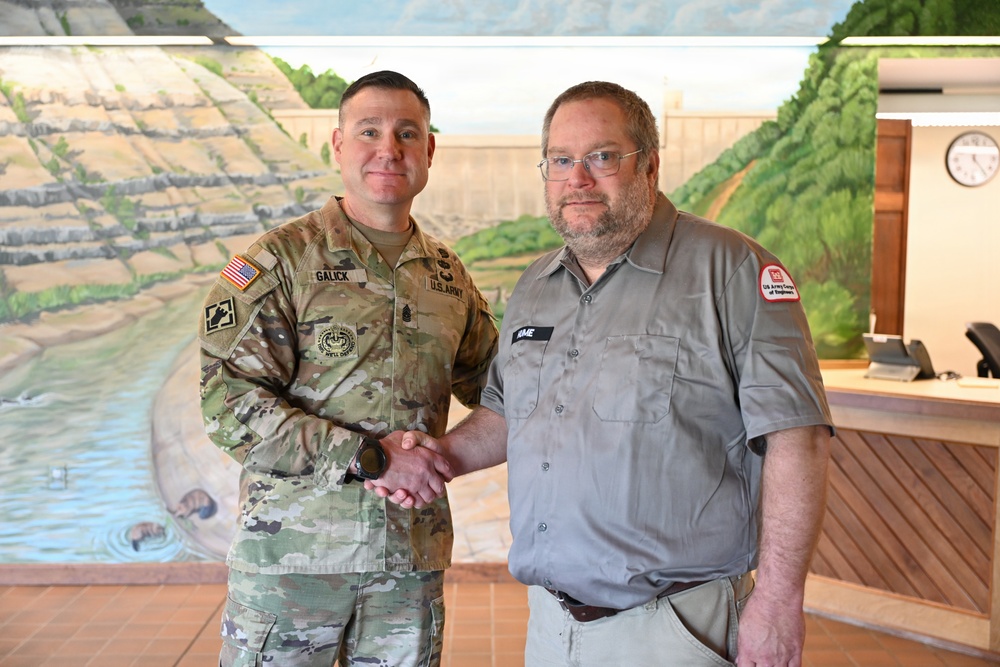 CSM Galick Presents Commander’s Coins During Buffalo District Visit