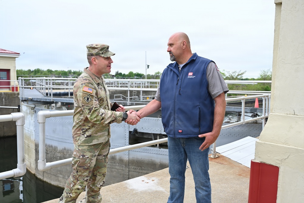 CSM Galick Presents Commander’s Coins During Buffalo District Visit