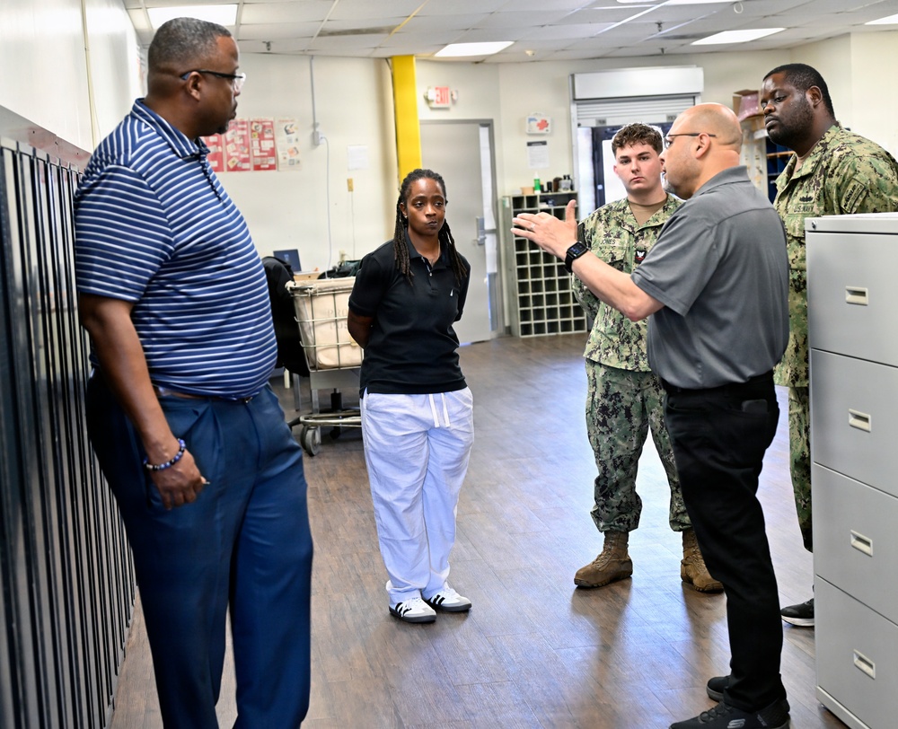 NAVSUP Postal Strategic Planning Workshop members visit NAS Jacksonville Post Office