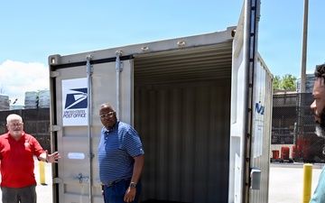 NAVSUP Postal Strategic Planning Workshop members visit NAS Jacksonville Post Office