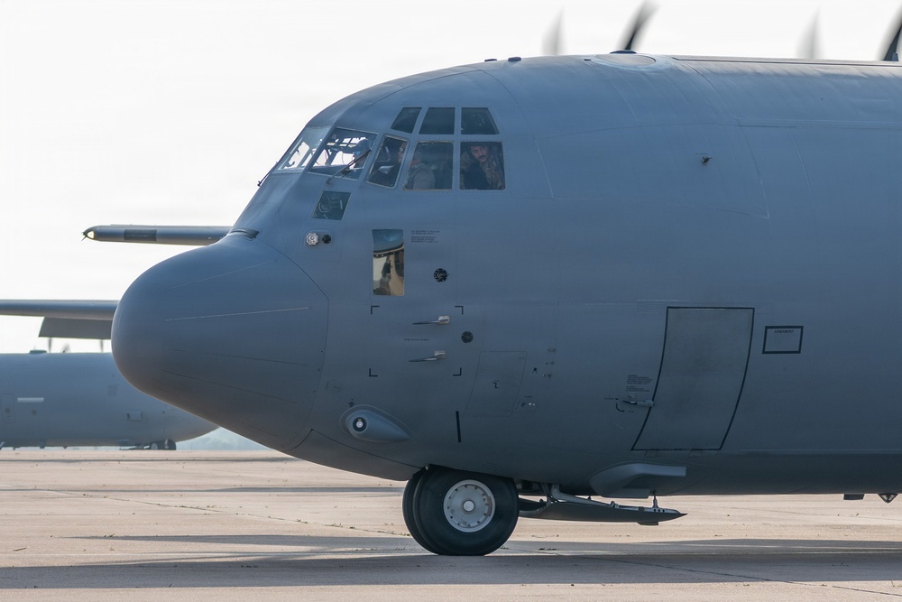 317th Airlift Wing returns home from deployment