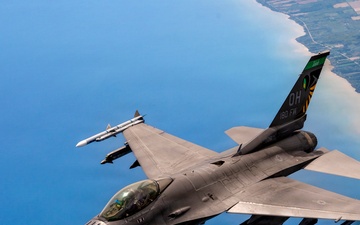 KC-135 refuels F-16