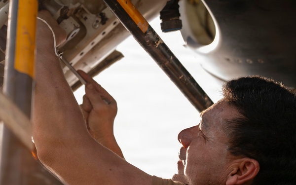 USS Tripoli Aircraft Maintenance