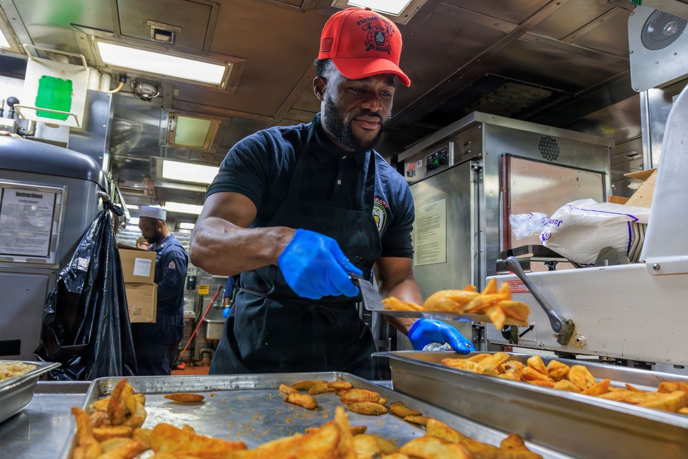 Culinary Specialist aboard USS Gonzalez (DDG 66)